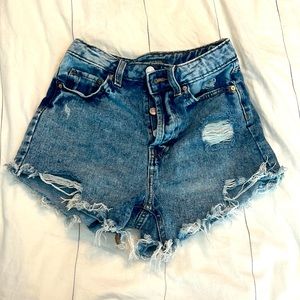 Distressed, high- rise Jean shorts (00)